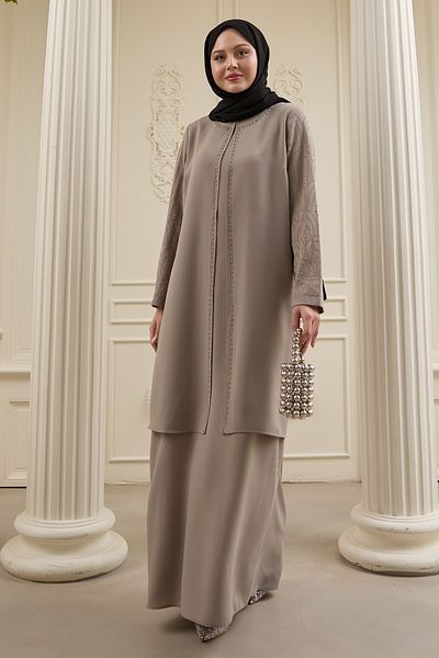 InStyle Embroidered Cover Detail Stone Ferace