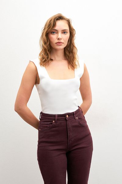Bipantolon Γυναικείο λευκό Basic τετράγωνο λαιμό Tank Top Χοντρό λουράκι Καλοκαιρινό/χειμωνιάτικο πλεκτό εσώρουχο