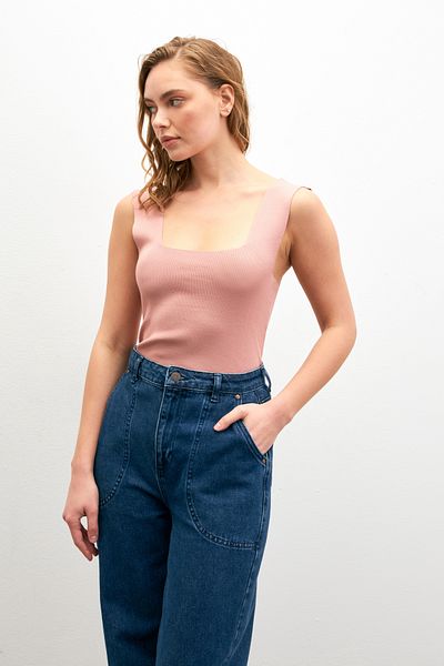 Bipantolon Γυναικείο Dusty Rose Basic τετράγωνο γιακά αμάνικο μπλουζάκι με χοντρό λουράκι καλοκαιρινό/χειμωνιάτικο πλεκτό εσώρουχο