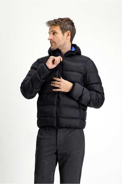 Kiğılı Sports Puffer Jacket with Hooded Bag