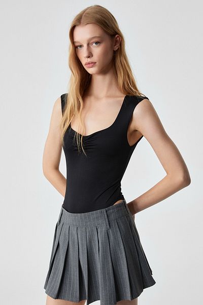 GRIMELANGE Seger Women's Slim Pool Collar Snap Short Slim Black Blouse