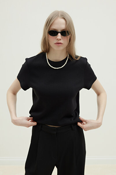 Suud Collection Black Comfy Basic T-Shirt