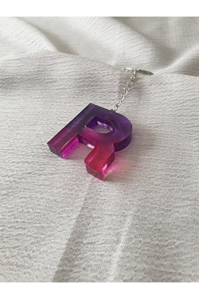 LuArte سلسلة مفاتيح على شكل حرف R من الإيبوكسي باللون الأرجواني والوردي