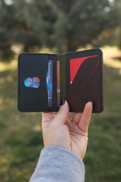 Deri MEB Erkek/Kadın İçin Şık ve Fonksiyonel Gerçek Deri Kartlık - Slim Cüzdan Modeli