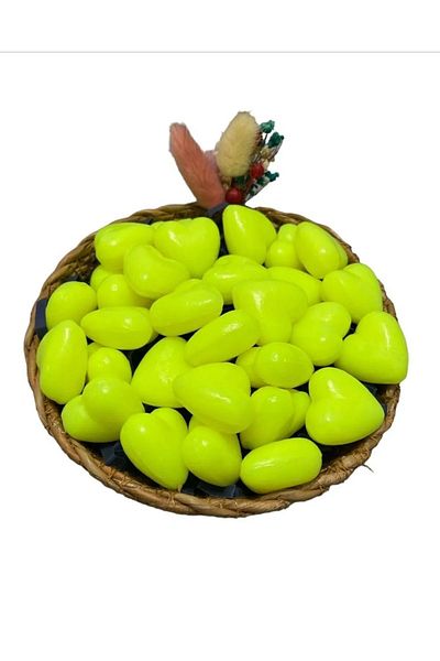 EQMQ STORE KOZMETİK Mini Heart Decorative Scented Yellow Soap with Basket (30 Pieces 2*2 cm in the Basket)