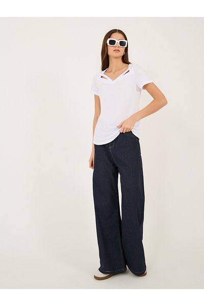 Diva By Styli Solid Regular Fit T-Shirt with Cut-Out Detail