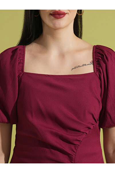 Globus By Styli Solid Gathered Square Neck Puff Sleeves Midi Dress