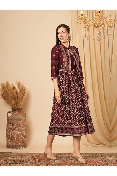 Globus By Styli All-Over Print Pleated A-Line Midi Dress with Sleeveless Detachable Koti
