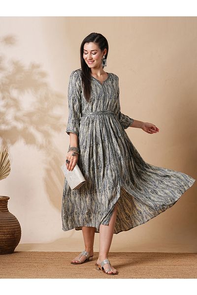 Globus By Styli Embroidered Notch Neck Front Slit A-Lin Midi Dress with Belt