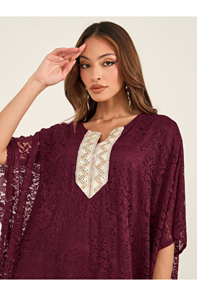 Keenly By Styli Textured Lace Insert Embroidered Panel Notch Neck Kaftan