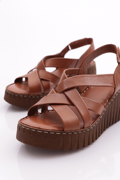 DGN 254 Kadin Şeritli Açik Sandalet