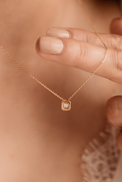 SEMİZ KUYUMCULUK 14 Ayar Altın Kare Kesim Tektaş Kolye