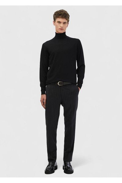 Ramsey Black Full Turtleneck Plain Knitted Wool Blended Knitwear