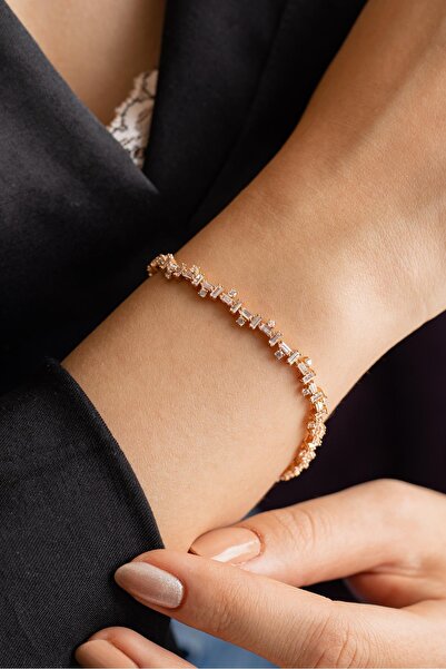 SEMİZ KUYUMCULUK Asimetrik Baget Taşlı Rose Gold Altın Bileklik