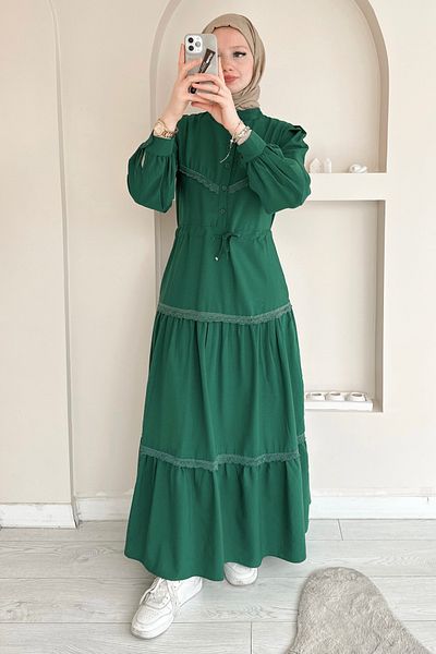 ButikMoor Mo334 Lace Judge Collar Emerald Dress