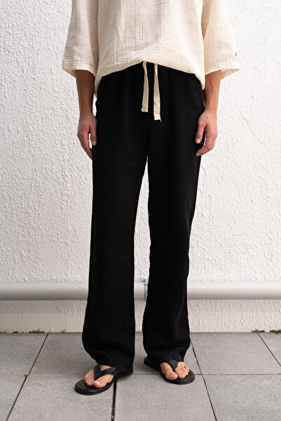 GIESTO PANTALONI NEGRI CU DETALII DE DENTURI