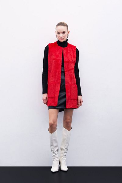 Sateen Pocket Detailed Plush Vest - Red