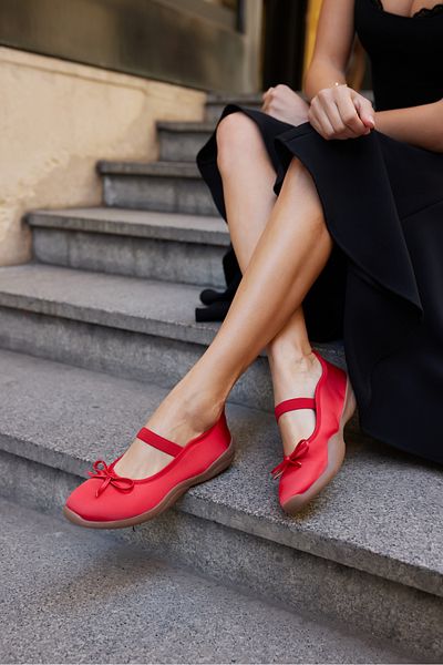 ANGELİNA JONES Cacares Women's Red Satin Elastic Ballet Sneaker