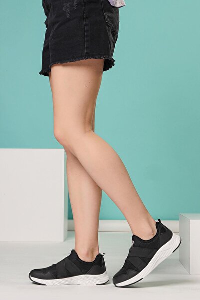 Jump 27384 حذاء رياضي كاجوال سهل الارتداء أسود - أبيض للنساء