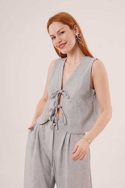 LOKADI Gray Suit Top-Down with Bilateral Women's Close: Vest with Front Tie Detail and Pantalon
