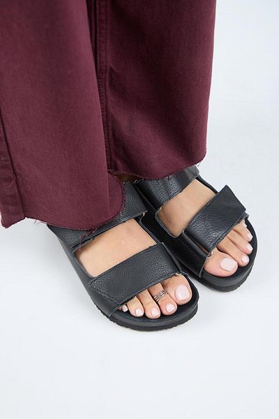 Manijero (Vina 2 ) Papuci negri cu velcro dublu din piele naturală pentru femei