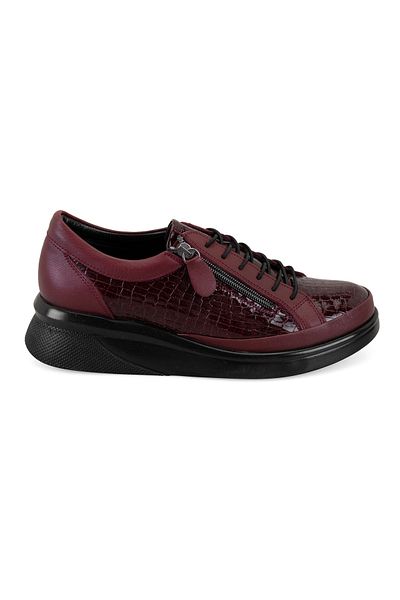 Desa Women's Burgundy Desacomfort Crocodile Printed Leather Casual Shoes