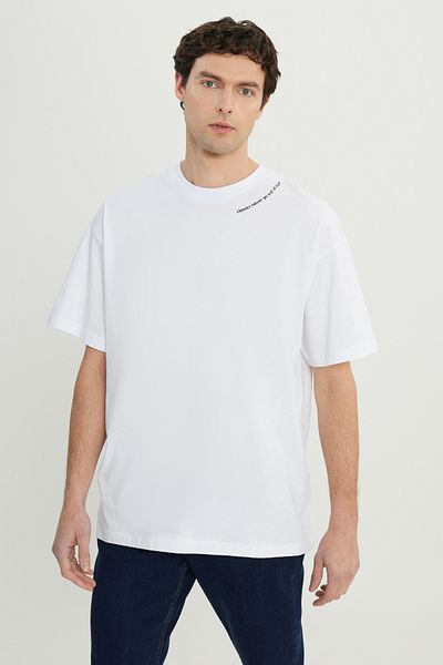 AC&Co / Altınyıldız Classics Men's White 100% Cotton Oversize Fit Relaxed Cut Crew Neck Printed T-Shirt