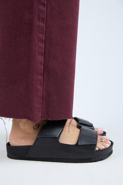 Manijero (Vina 2 ) Papuci negri cu velcro dublu din piele naturală pentru femei