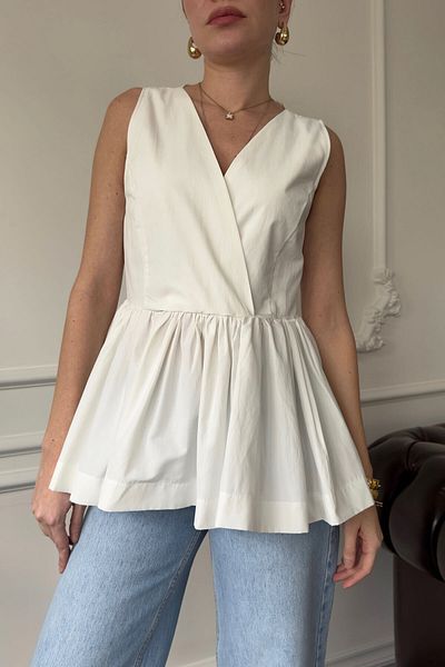 MAGARDE Null Sleeve Ruffle Brand Blouse- White