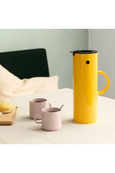 stelton Vacuum insulated mug, EM77 Poppy Yellow, 1 liter