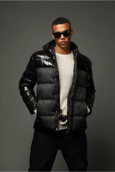 Kiğılı Винилова яке с качулка и тясна кройка