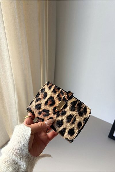 Yuka Atelier Jill Vintage Model Shiny Faux Leather Wallet