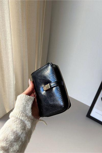 Yuka Atelier Jill Vintage Model Shiny Faux Leather Wallet