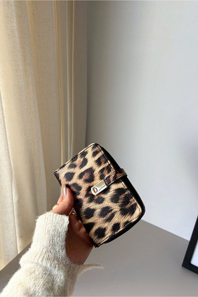 Yuka Atelier Jill Vintage Model Shiny Faux Leather Wallet