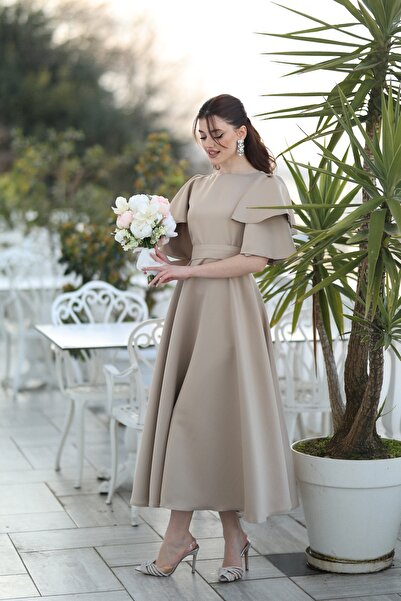 AYŞEYAMAÇLI KADIN BEJ DİANA KAYIK YAKA MİDİ BOY ABİYE ELBİSE