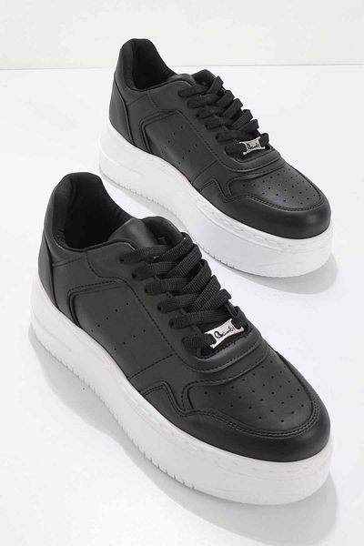 Bambi Black and White Women's Sneaker K01836000609