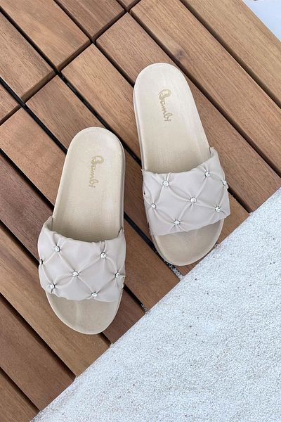 Bambi Μπεζ γυναικείες παντόφλες Κ 04319430609
