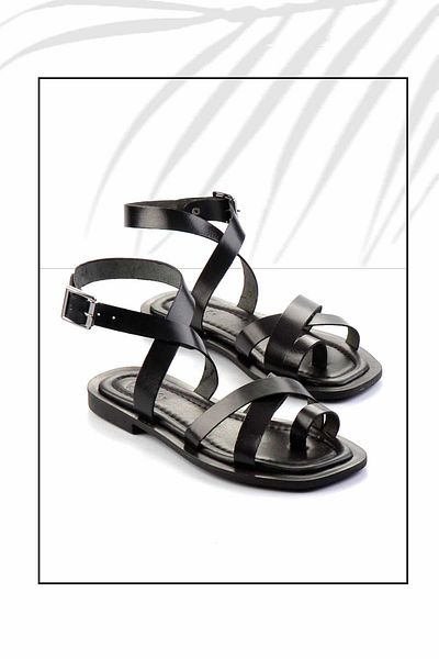 Bambi Black Leather Women's Sandals K05826078103