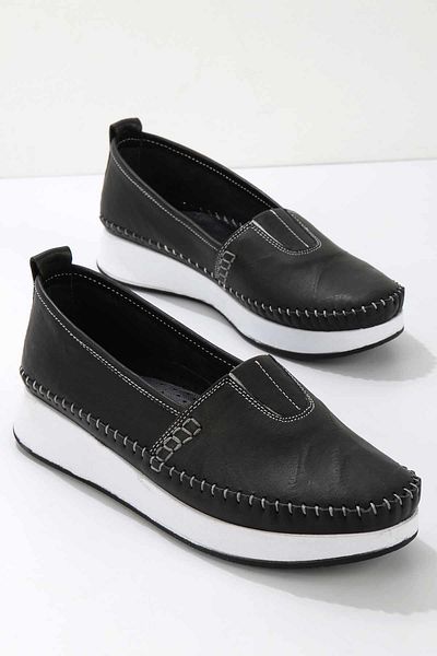 Bambi Schwarze Damen-Freizeitschuhe aus echtem Leder K 01908008503