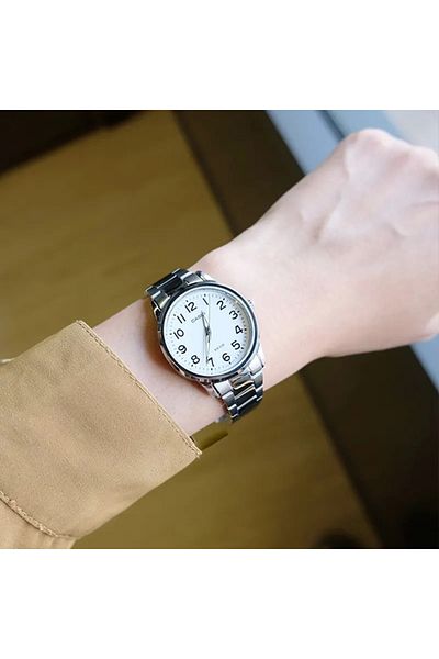 Casio Ersa Ltp-1303d-7bvdf Wristwatch