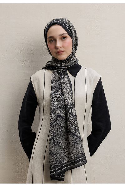 Fresh Black Emerald Pattern Shawl