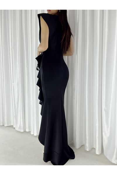 Mekafashion Μαύρο βραδινό φόρεμα Βερολίνου - Λεπτομέρεια βολάν και σκίσιμο 582843