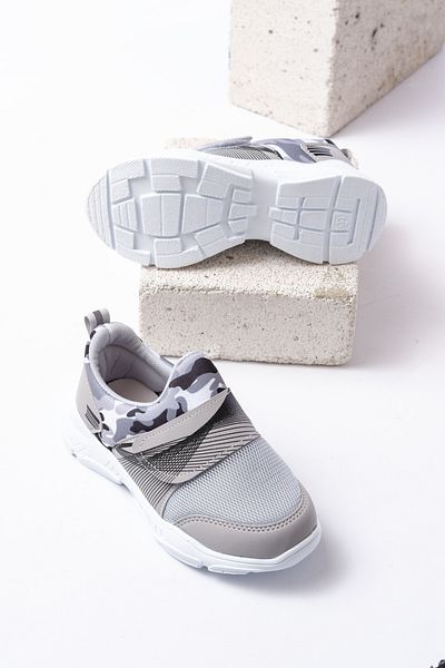 Slipcat Unisex Kids Laceless Comfortable Flexible Daily Sneaker Sports Shoes