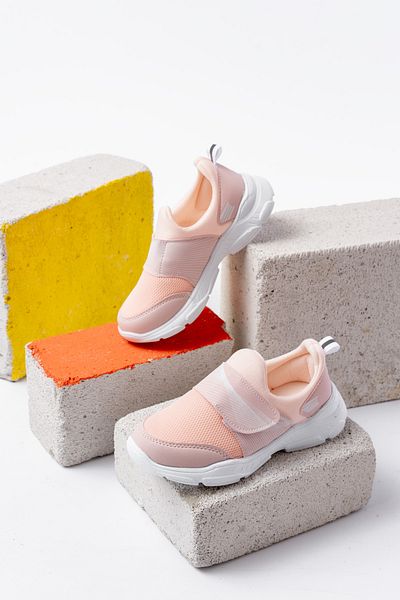 Slipcat Unisex Kids Laceless Comfortable Flexible Daily Sneaker Sports Shoes