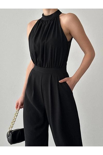Diemmood Women's Halter Neck Crepe Fabric Jumpsuit