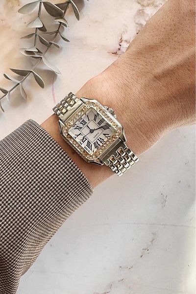 OQQO Retro Gold Silver Roman Numeral Women Wrist Watch