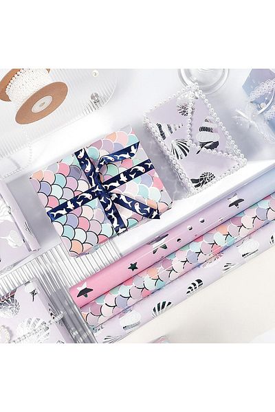 fulina Gift Wrapping Paper,Cartoon Glossy Aluminium Paper Gift Wrapping,ForBirthday,Valentines
﻿