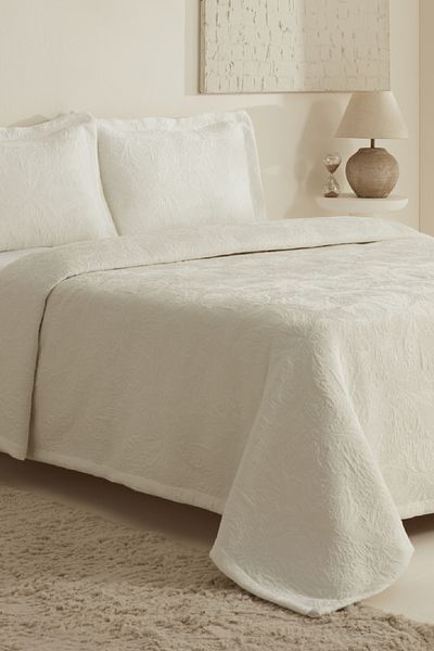 Karaca Home طقم مفرش سرير مزدوج من أوف وايت أوليفيا