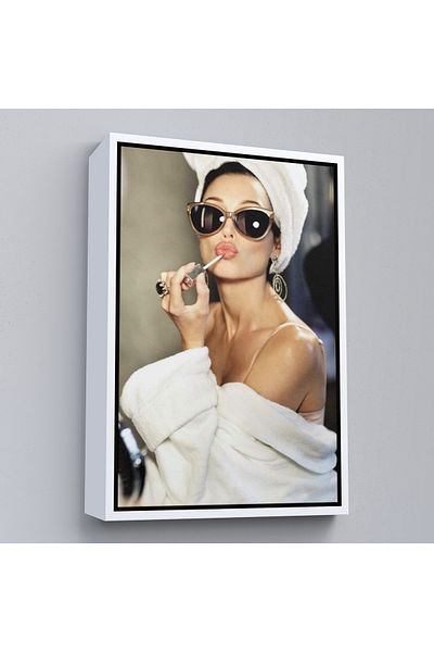 Harita Sepeti Εκτύπωση σε καμβά Audrey Hepburn με λευκό πλαίσιο