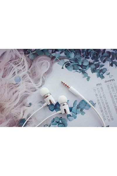 erorex Wired Headphone Cool Design Mobile Headphones Noise Cancellation Crisp Clear Sound Ep 09 White Gold
